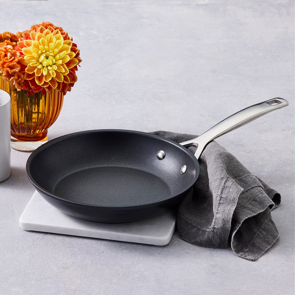 Le Creuset Toughened Non-Stick Shallow Frying Pan