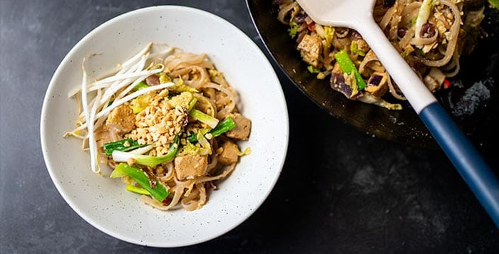 authentic pad thai in wok