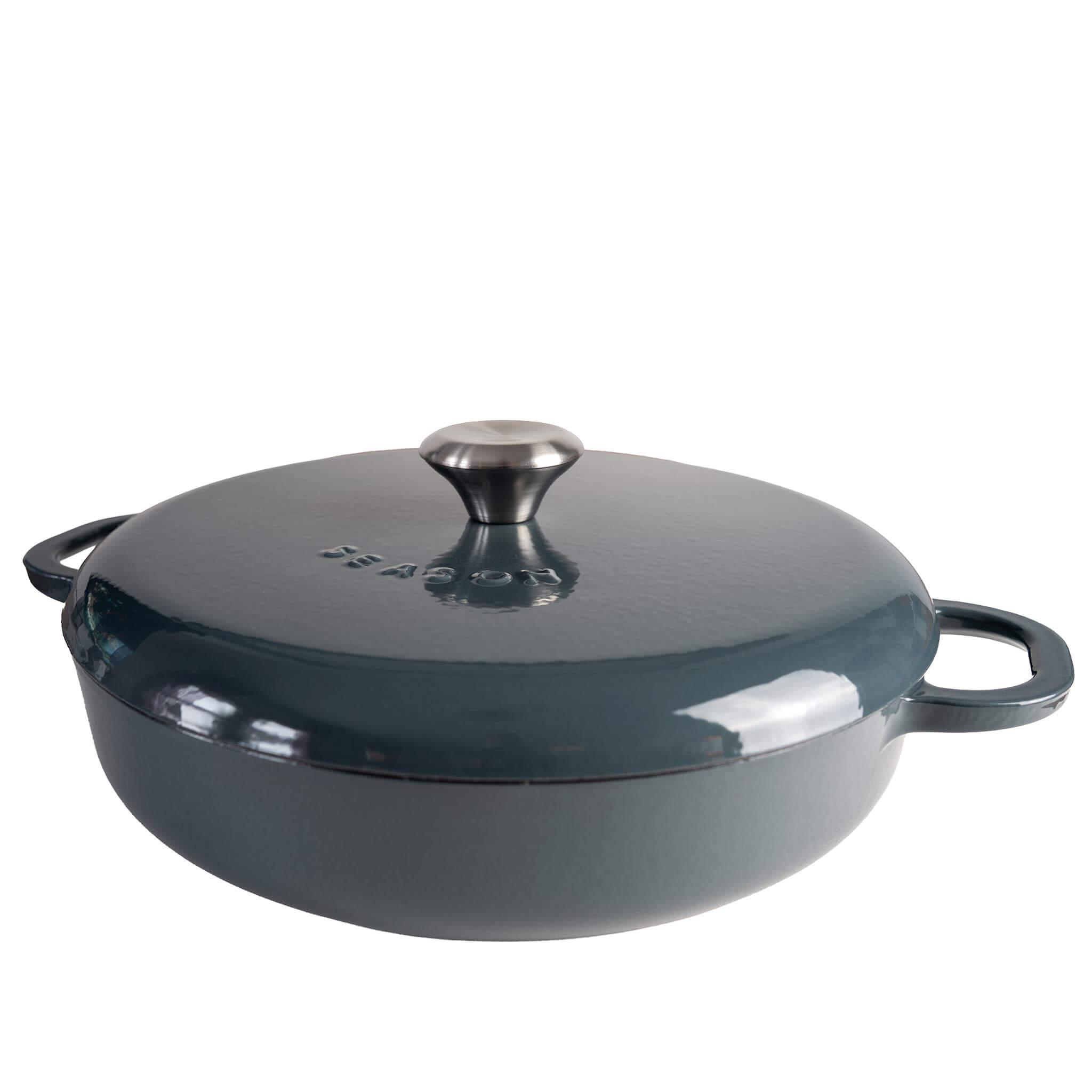 Assaisonner une cocotte peu profonde en fonte, couleur terre cuite