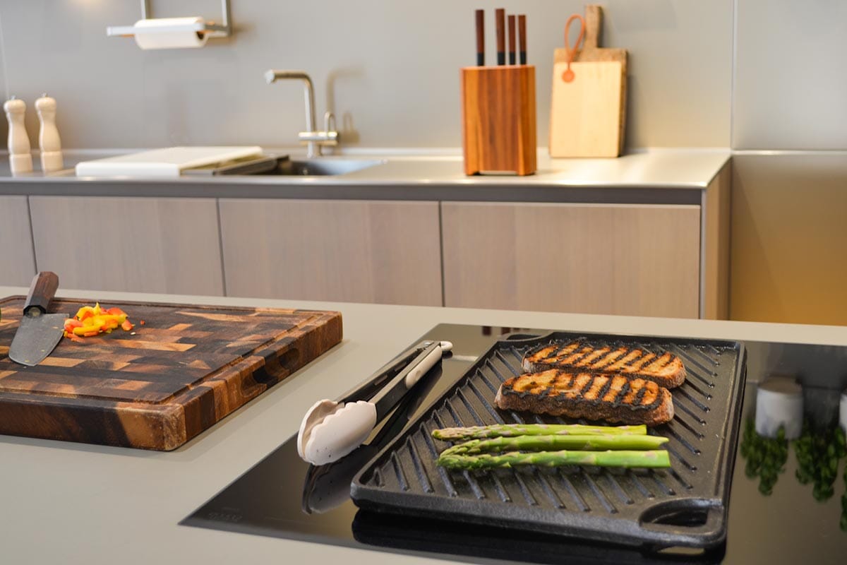 Season Cast Iron Wide Reversible Griddle