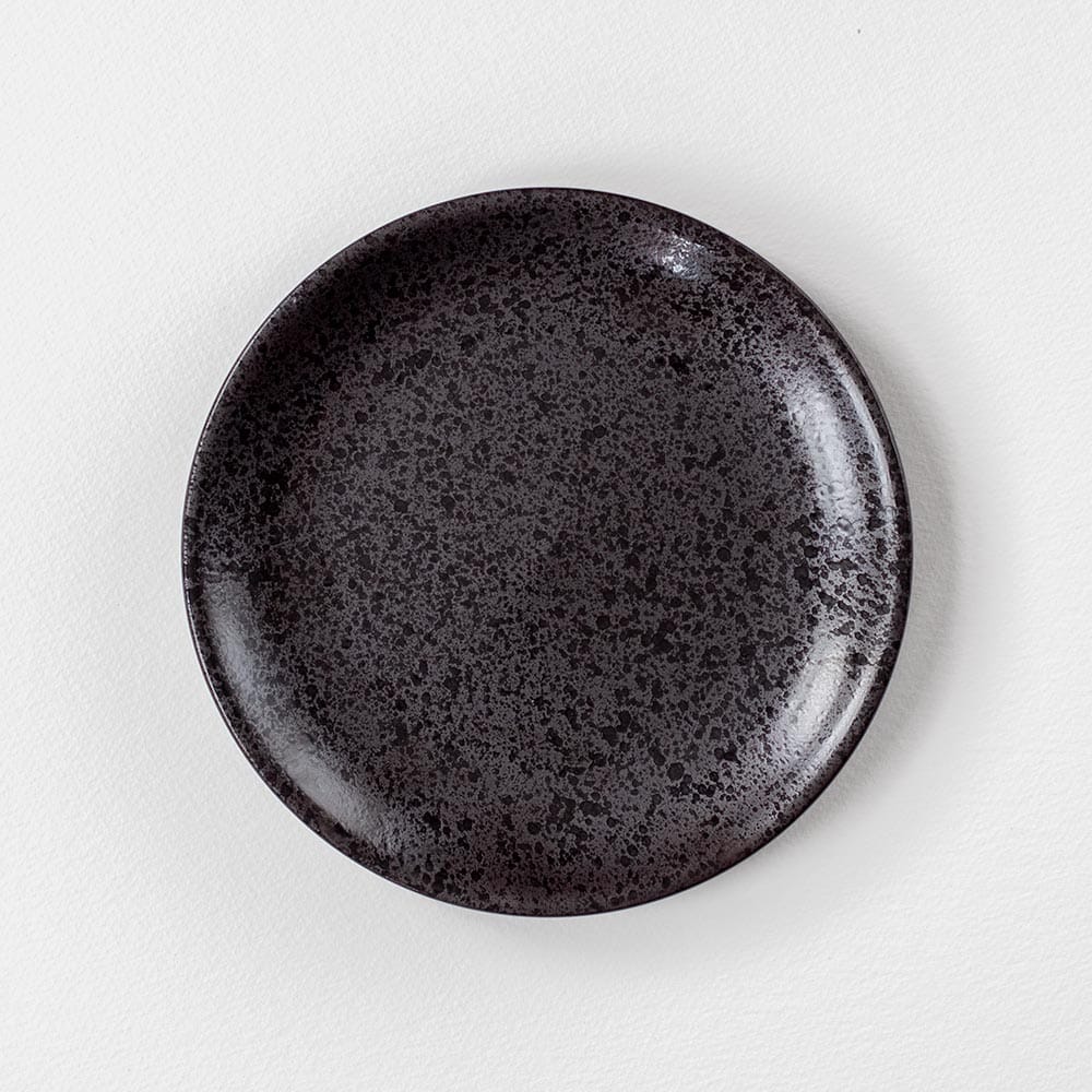 Season Black Mottled Plate