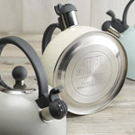 Traditional Whistling Kettle 1.4L