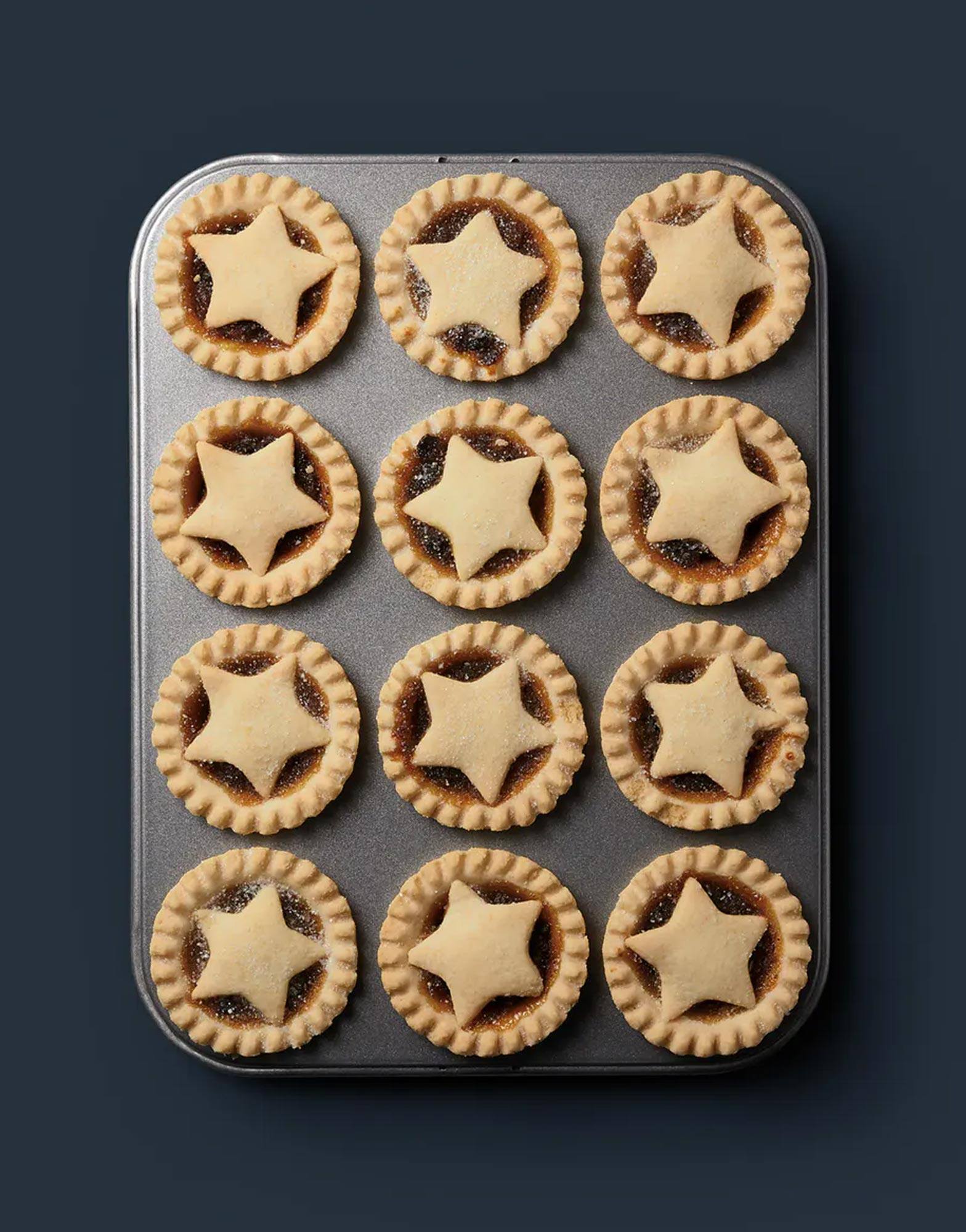MasterClass Non-Stick Twelve Hole Shallow Baking Pan