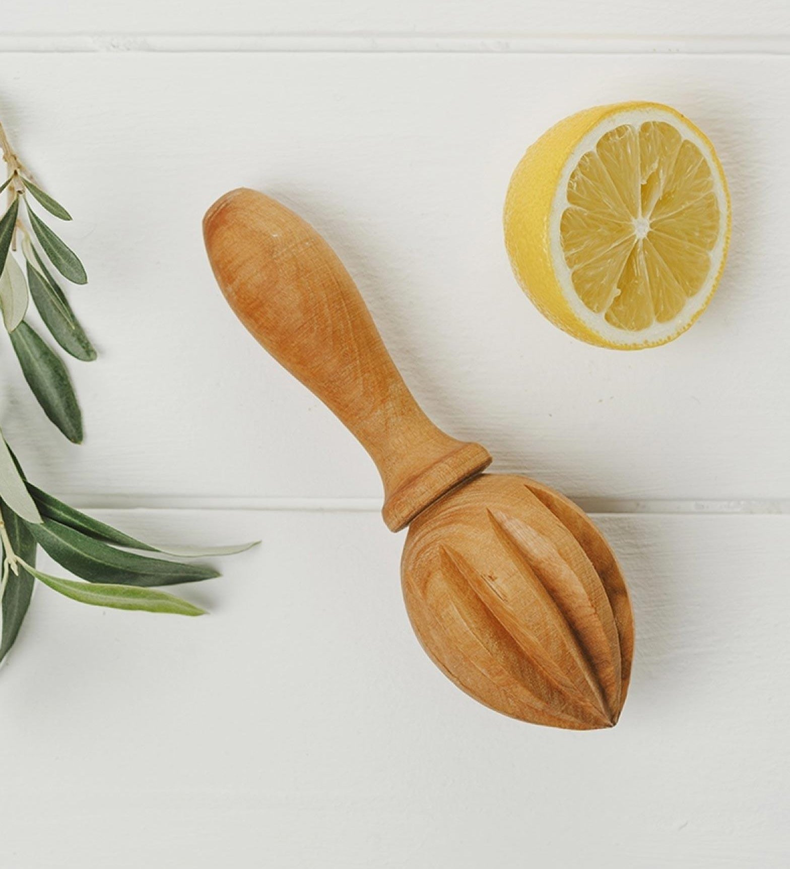 Naturally Med Olive Wood Lemon Reamer