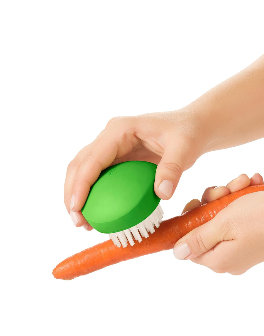 Oxo Good Grips Flexible Vegetable Brush