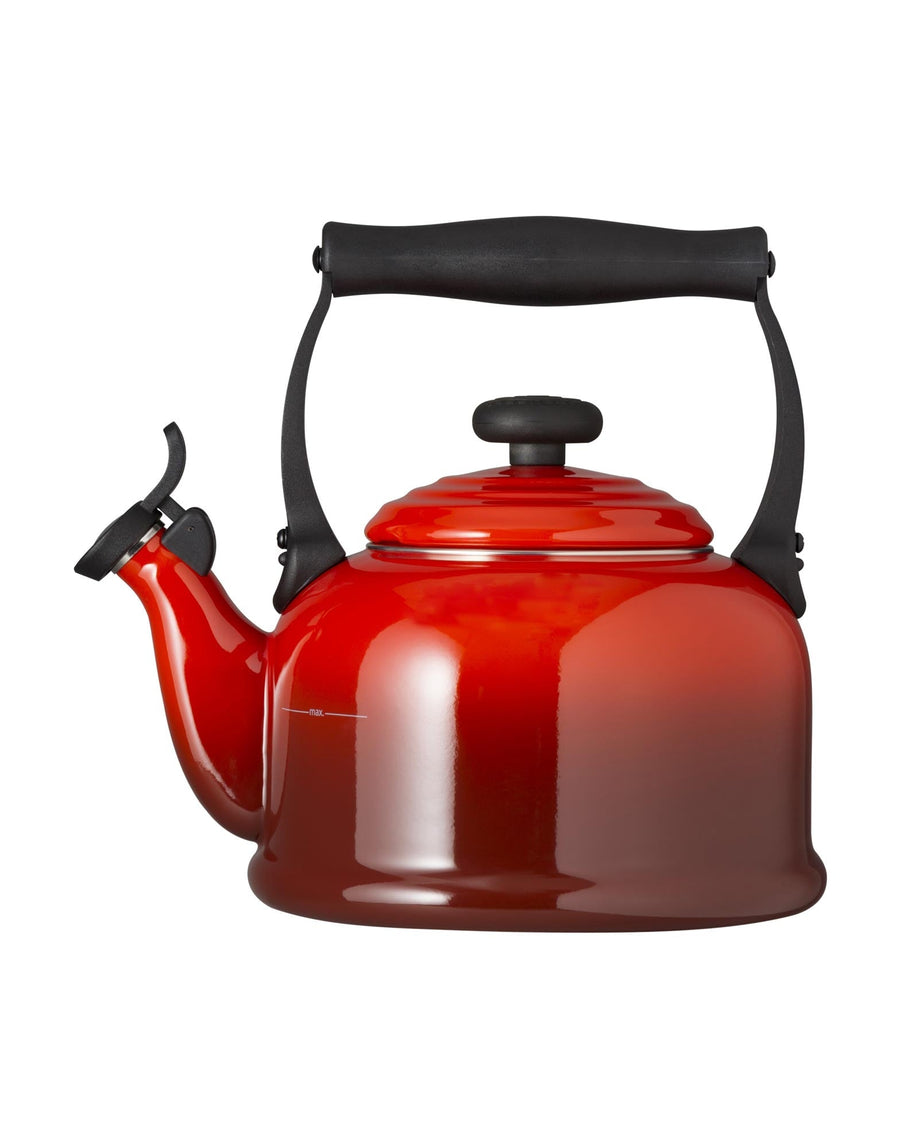 Le Creuset Traditional Kettle