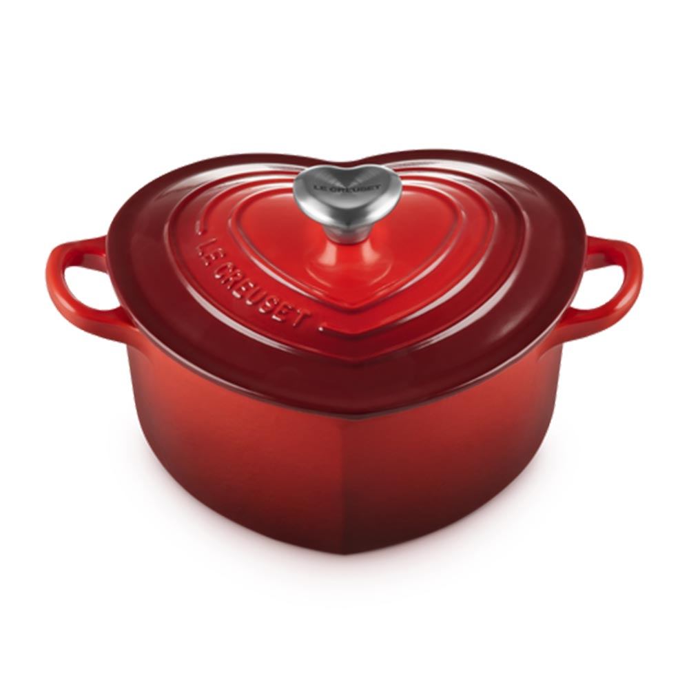 Le Creuset Cast Iron Heart Casserole Dish with Heart Shaped Knob